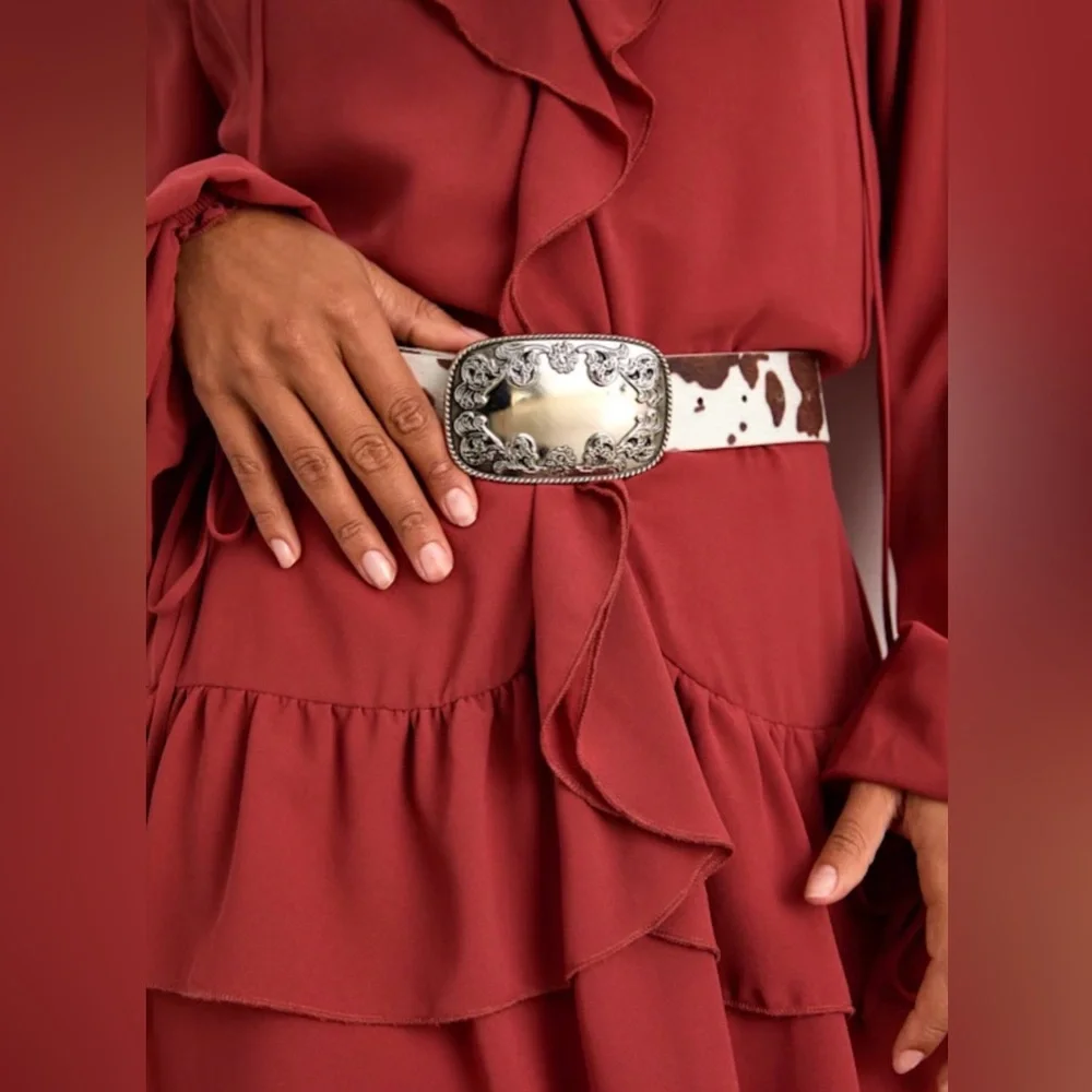 SOLD 🎉 Winry Brown and White Cow Print Faux Fur Belt - Picture 4 of 5